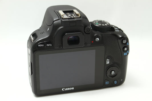 EOS Kiss X7
