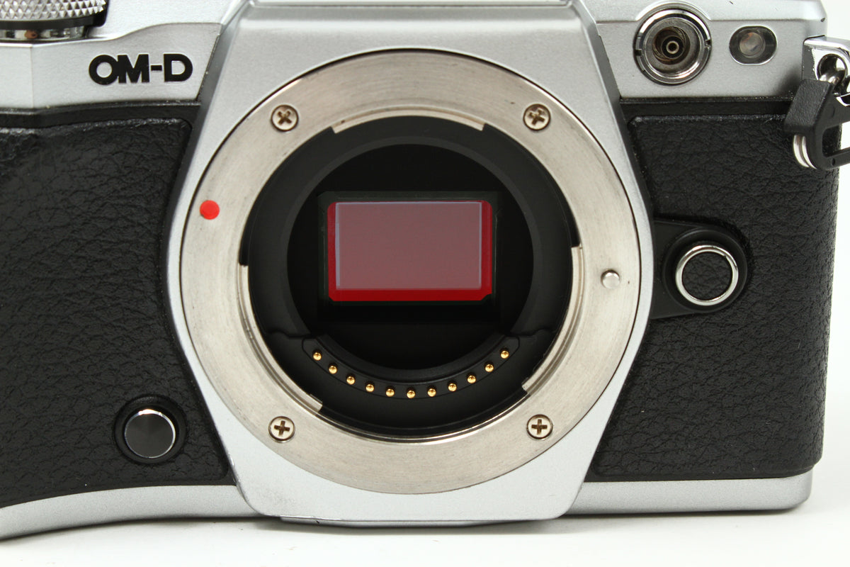 OM-D E-M5 Mark II シルバー