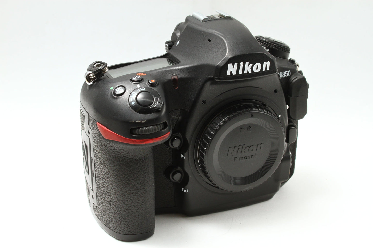 D850