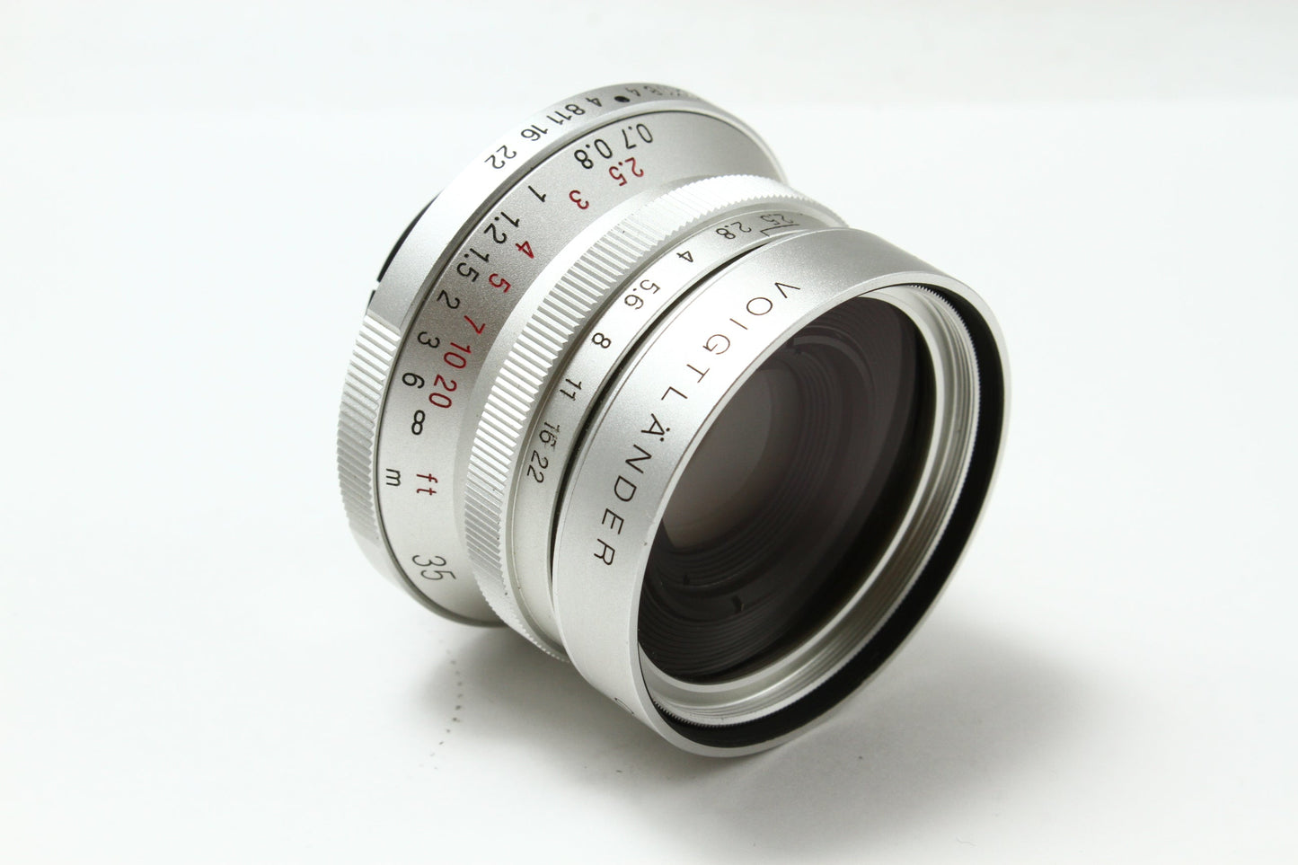 COLOR-SKOPAR 35/2.5 C-Type シルバー (LEICA L39)