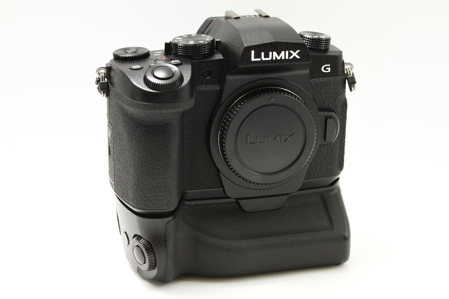 LUMIX DC-G99 + DMW-BGG1