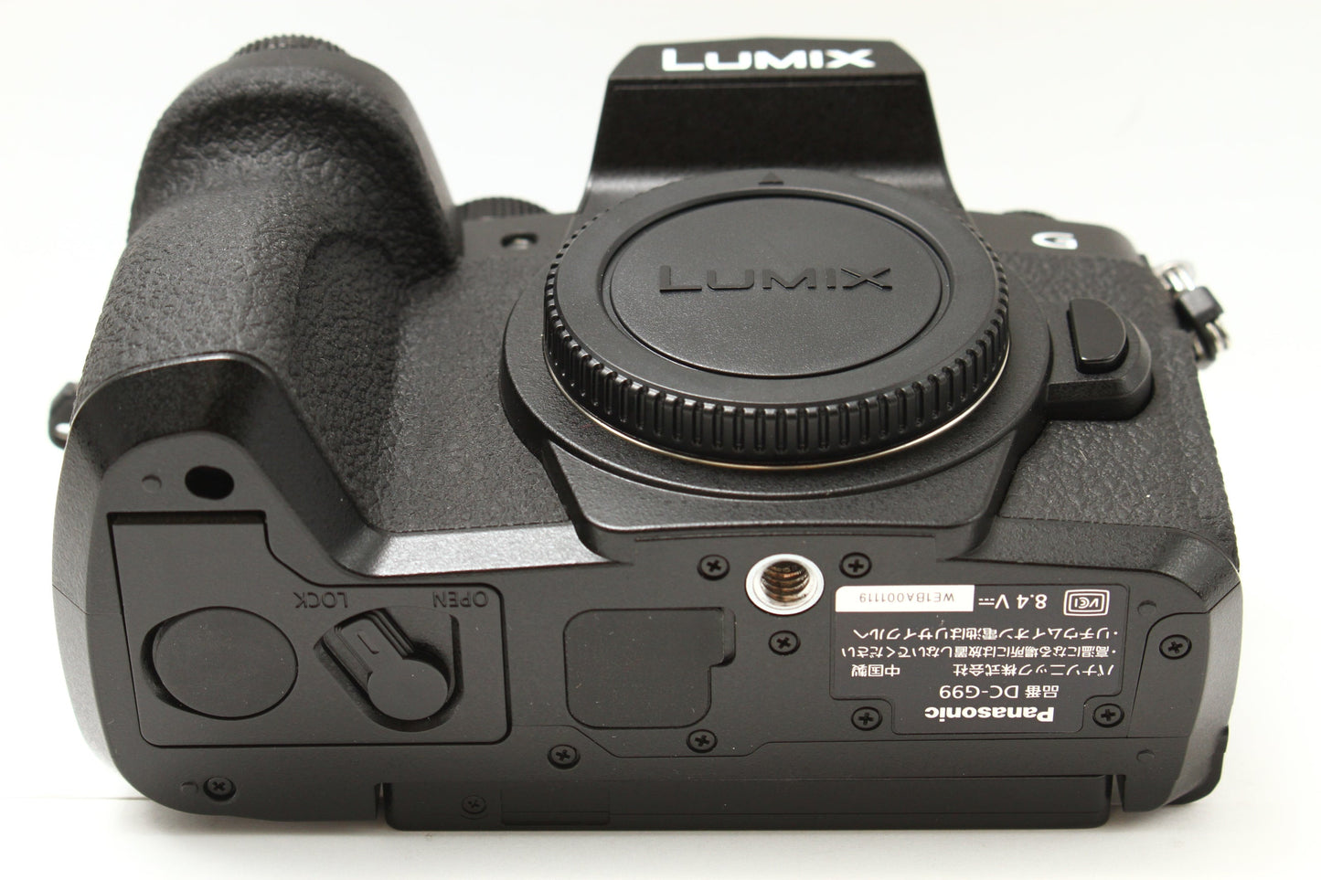 LUMIX DC-G99 + DMW-BGG1