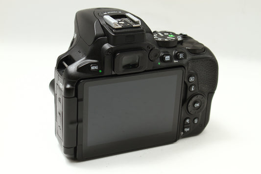 D5600