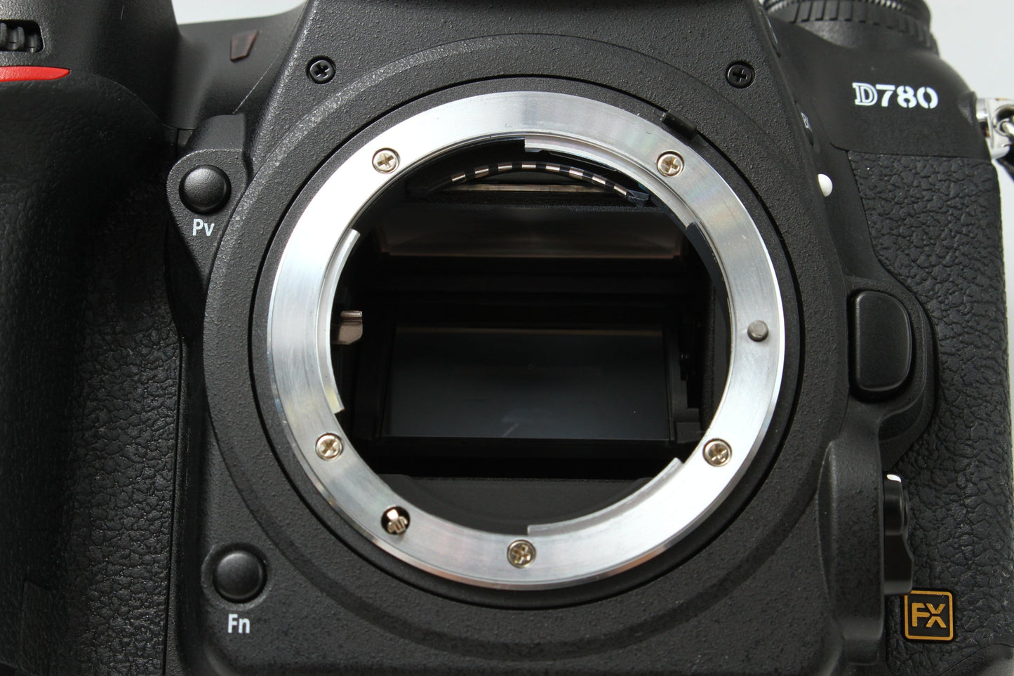 D780