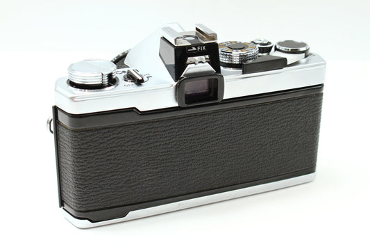 OM-1 シルバー + 50/1.8