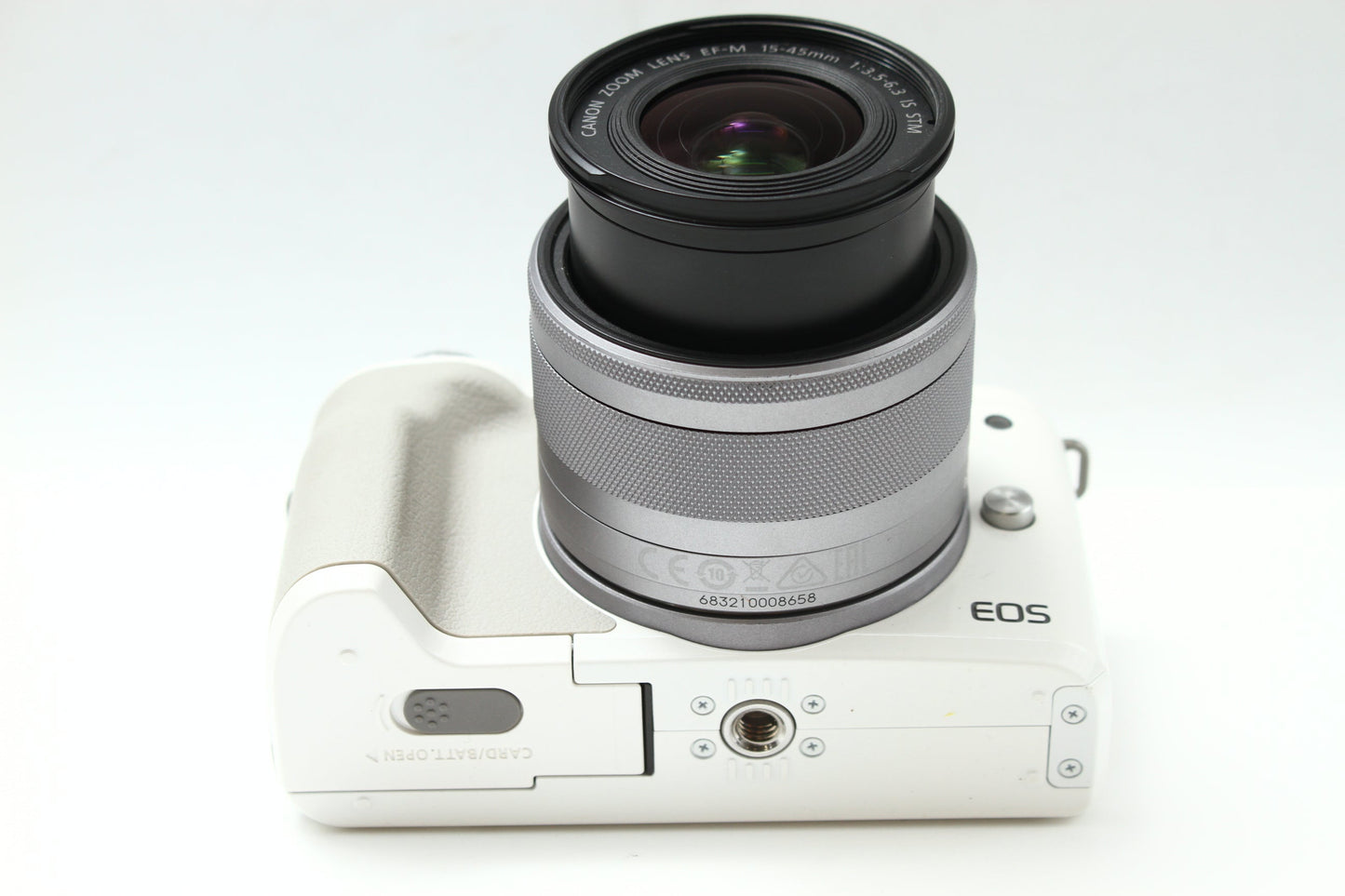 EOS Kiss M ホワイト + 15-45 IS STM + 22 STM Wレンズキット