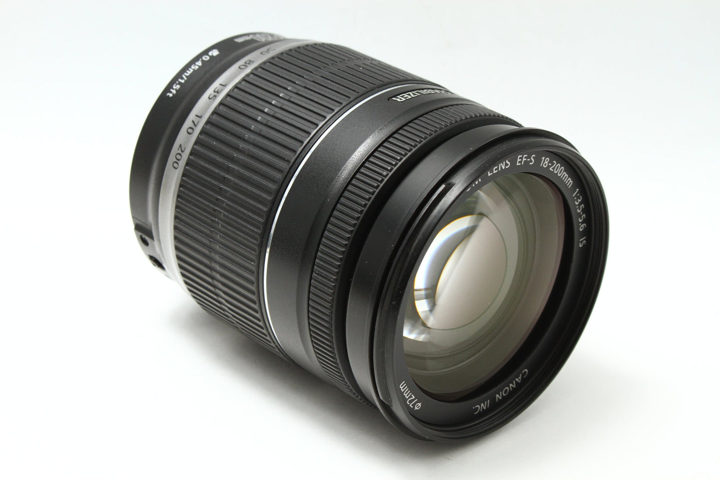 EF-S 18-200/3.5-5.6 IS