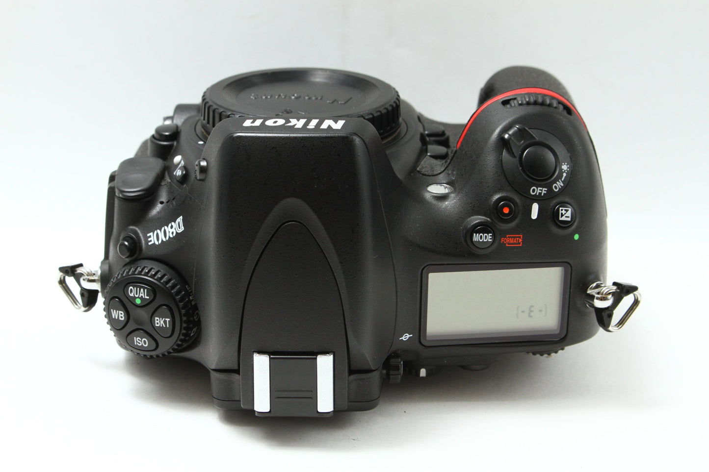 D800E