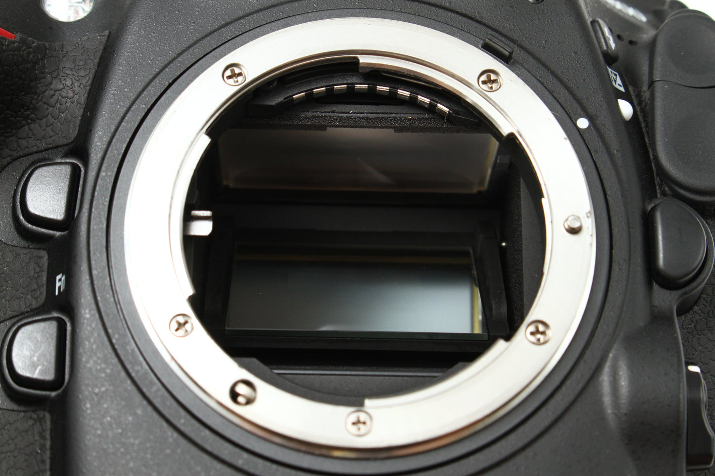 D800