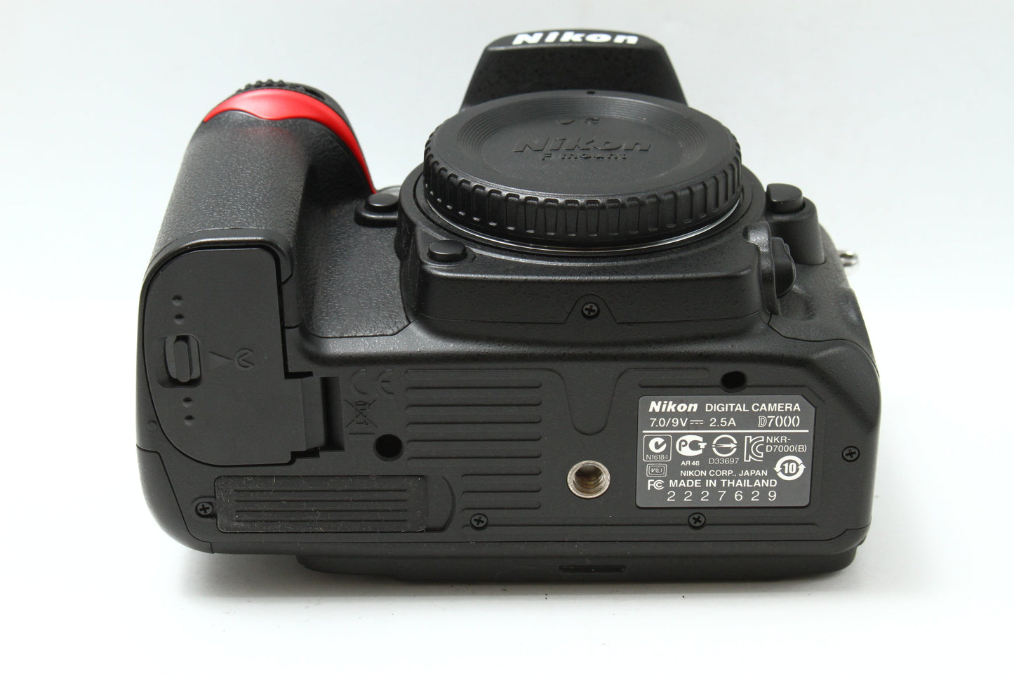 D7200
