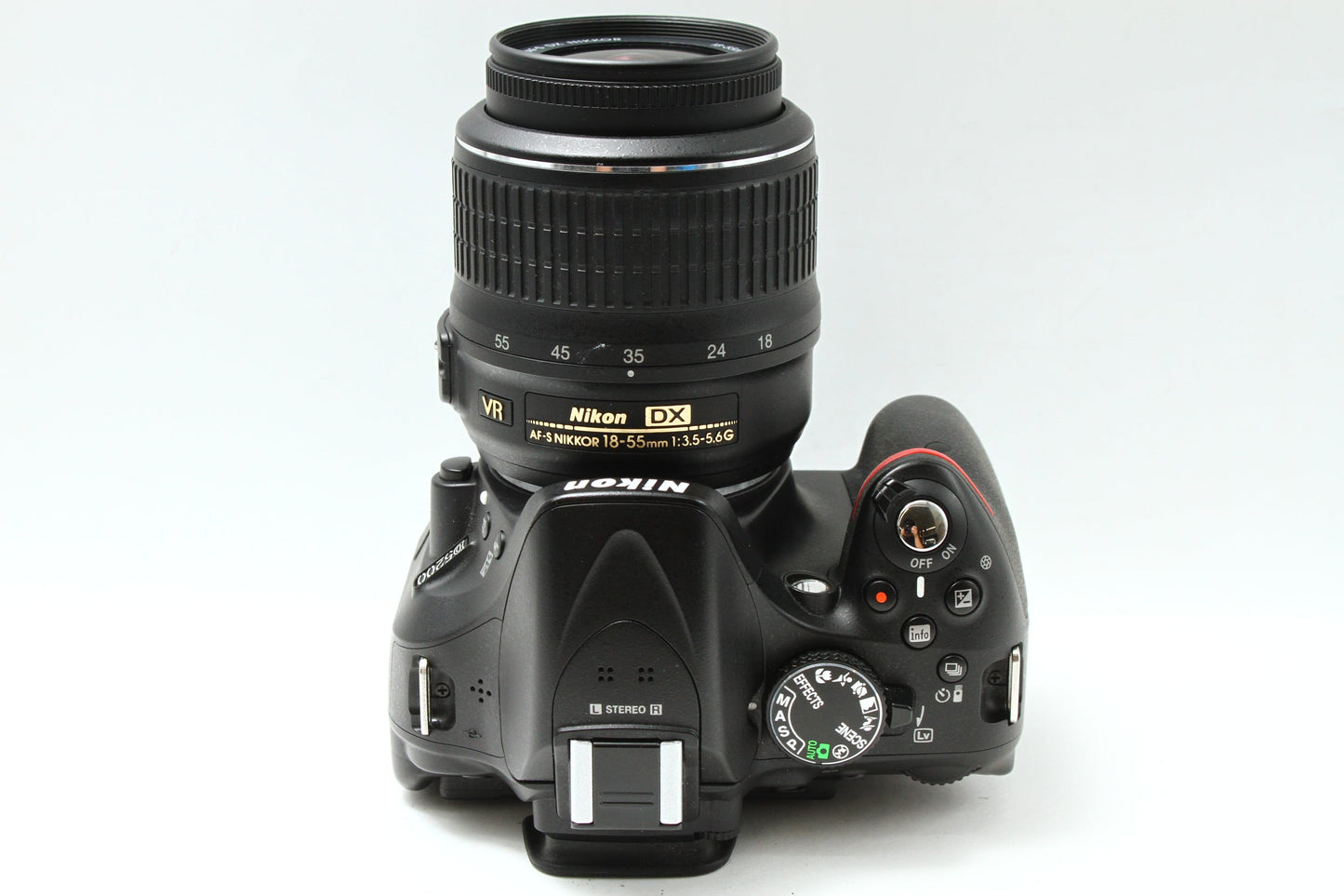D5200 ブラック + 18-55 G VR レンズキット
