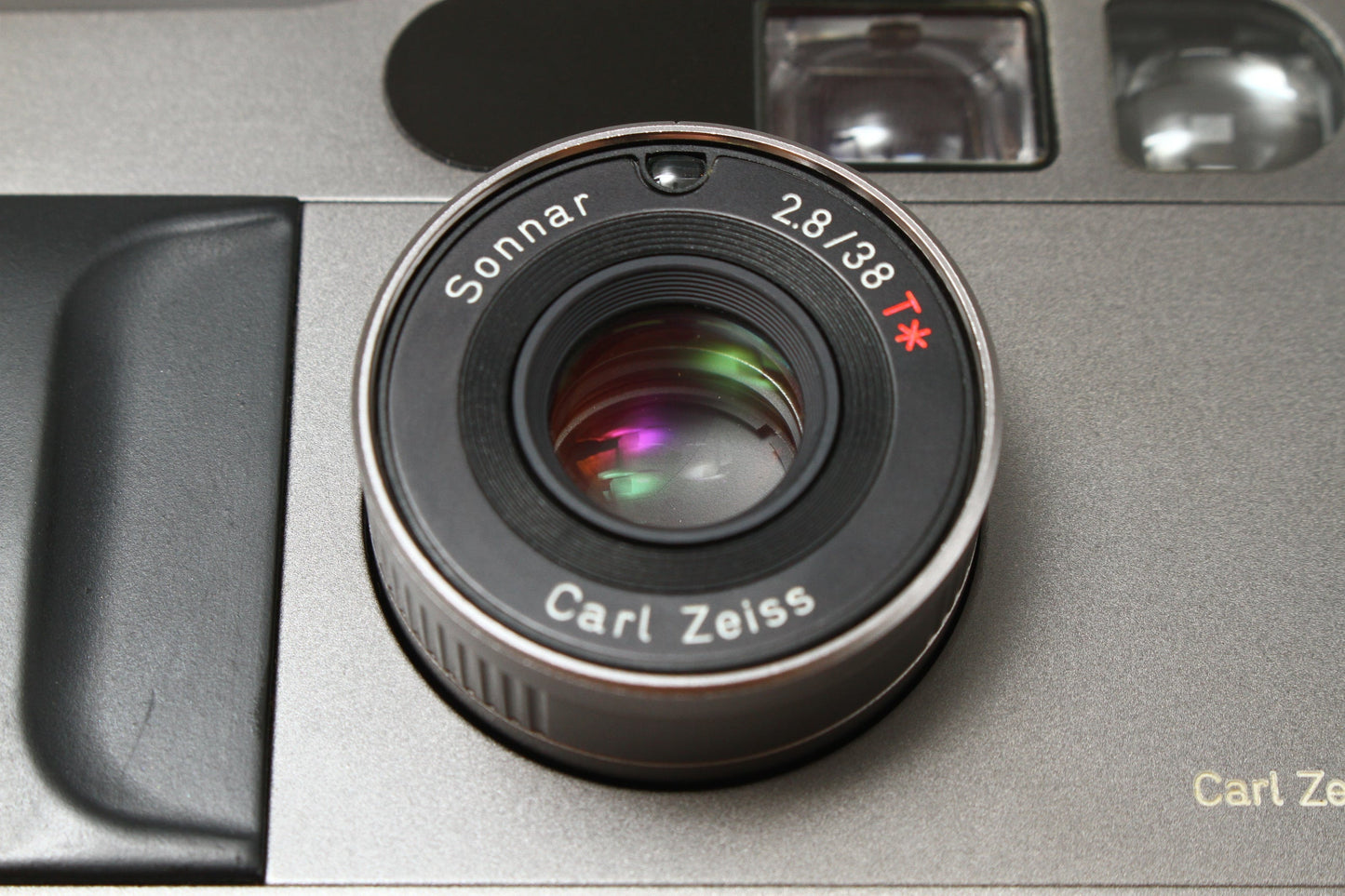 T2 チタンブラック Sonnar T* 38/2.8