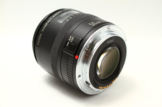 EF 50/2.5 COMPACT-MACRO