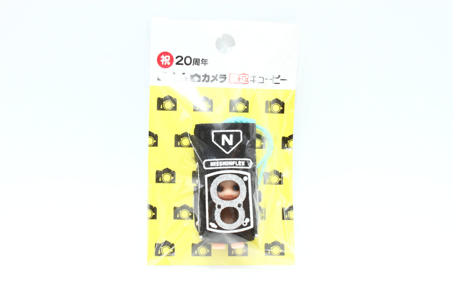 Twin-lens reflex camera kewpie sky blue