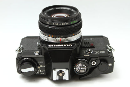 OM10 ブラック + 50/1.8