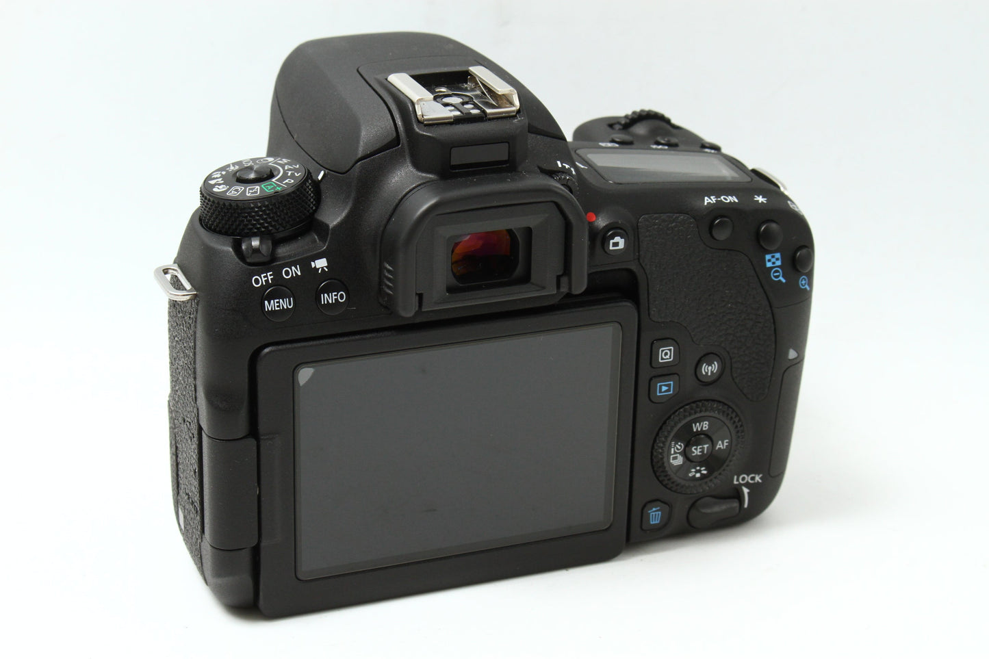 EOS 9000D