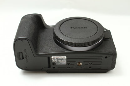 EOS R8