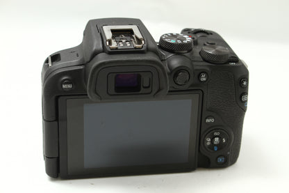 EOS R10