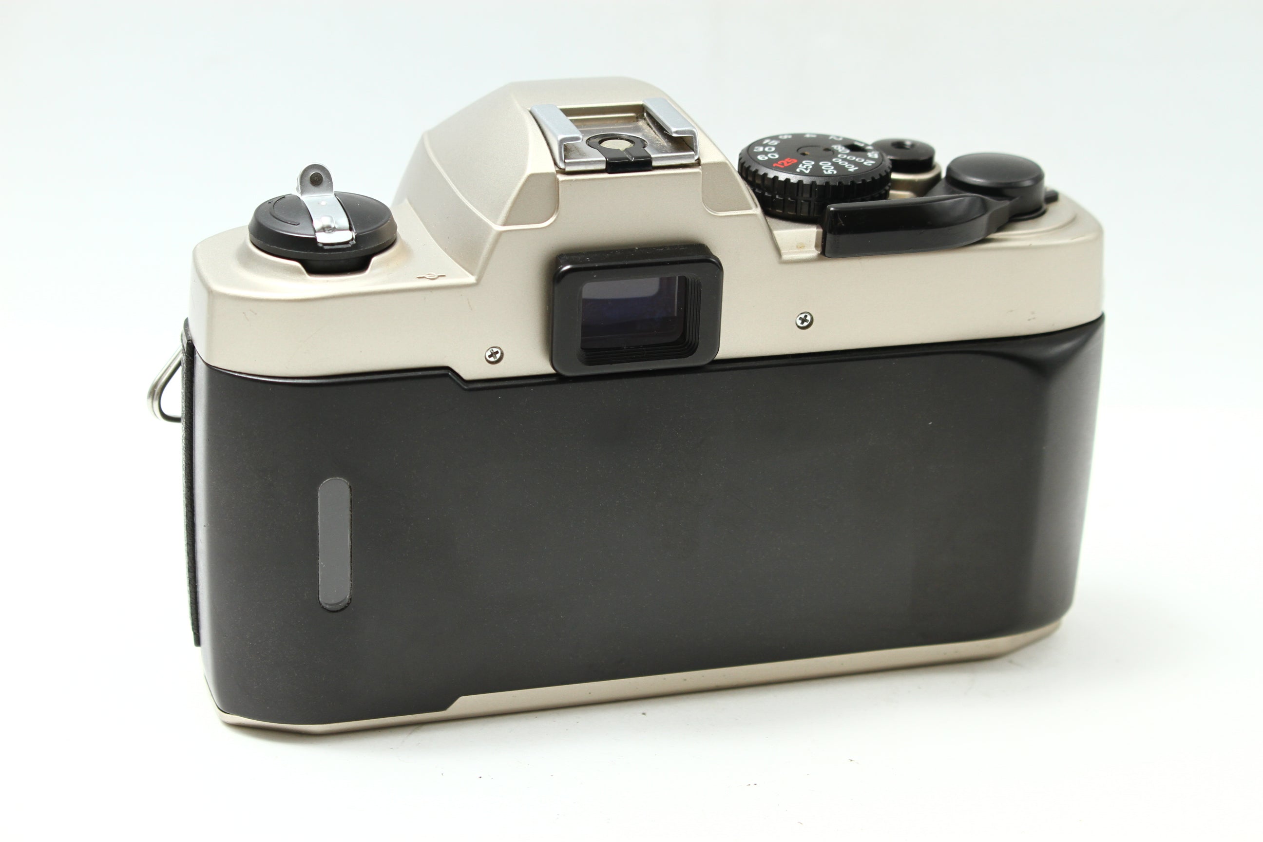 Nikon (ニコン) FM10 フィルムカメラ 一眼レフ – にっしんカメラ