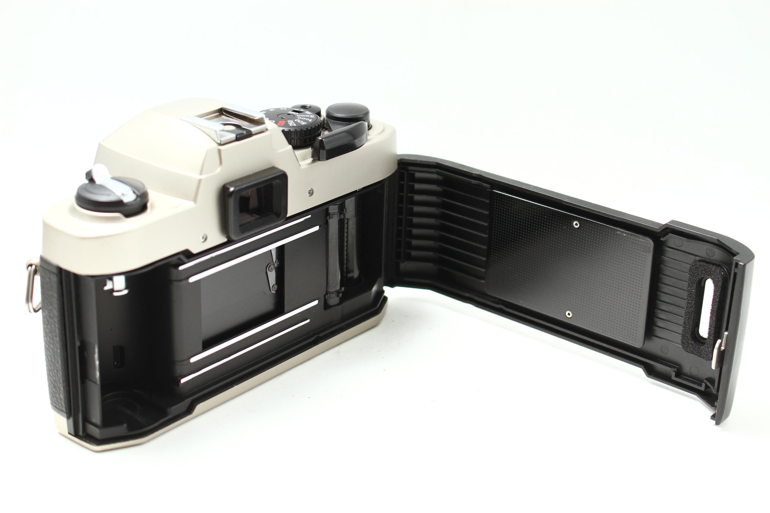 Nikon (ニコン) FM10 フィルムカメラ 一眼レフ – にっしんカメラ