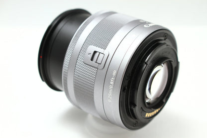 EF-M 15-45/3.5-6.3 IS STM シルバー