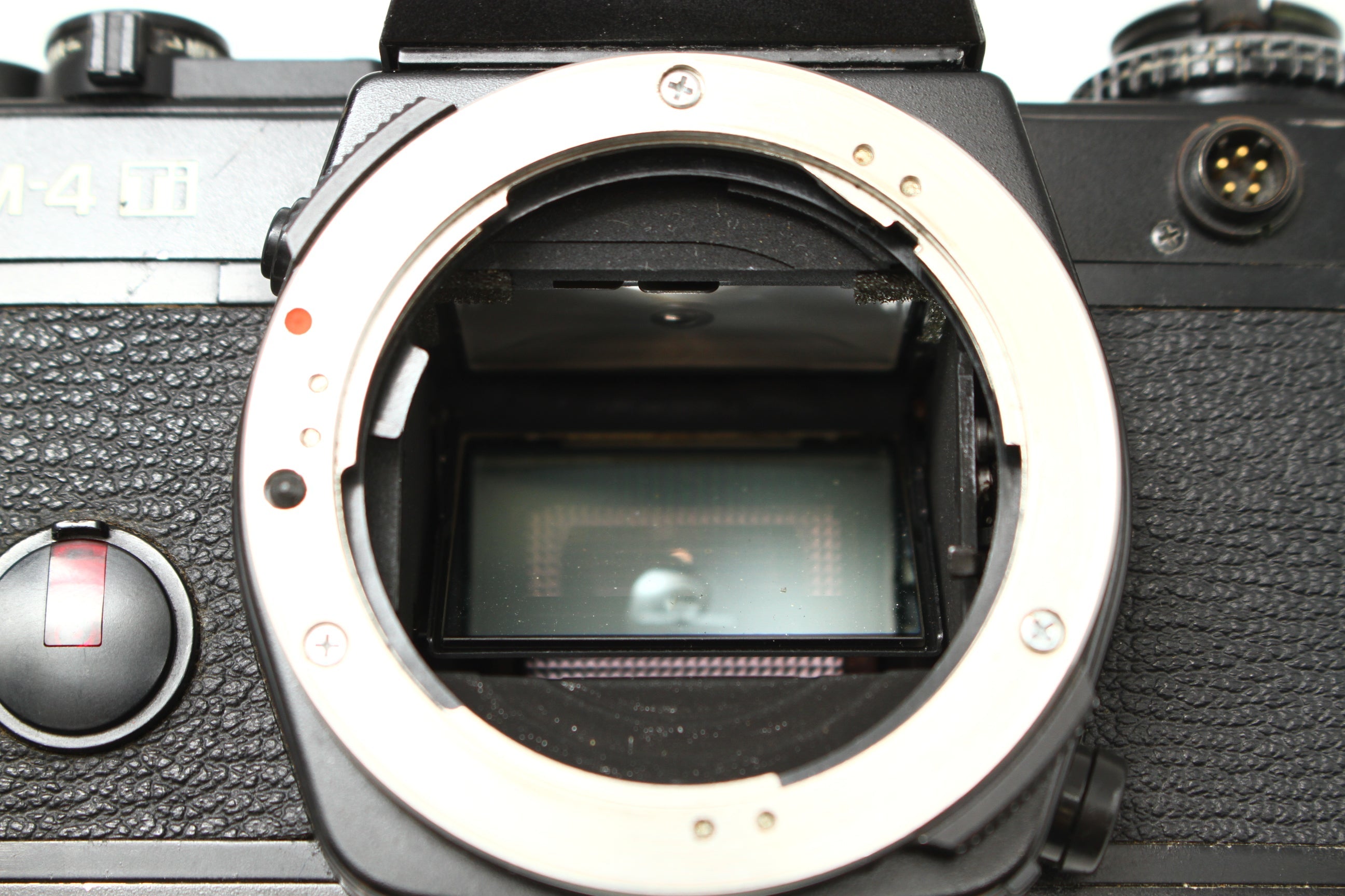 OLYMPUS (オリンパス) OM-4 Ti ブラック フィルムカメラ 一眼レフ – に
