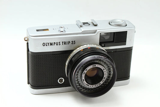 TRIP 35 シルバー 40/2.8