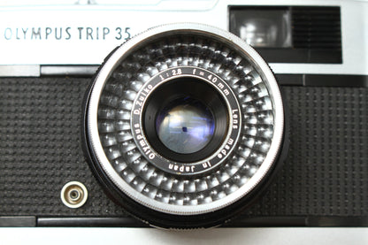 TRIP 35 シルバー 40/2.8