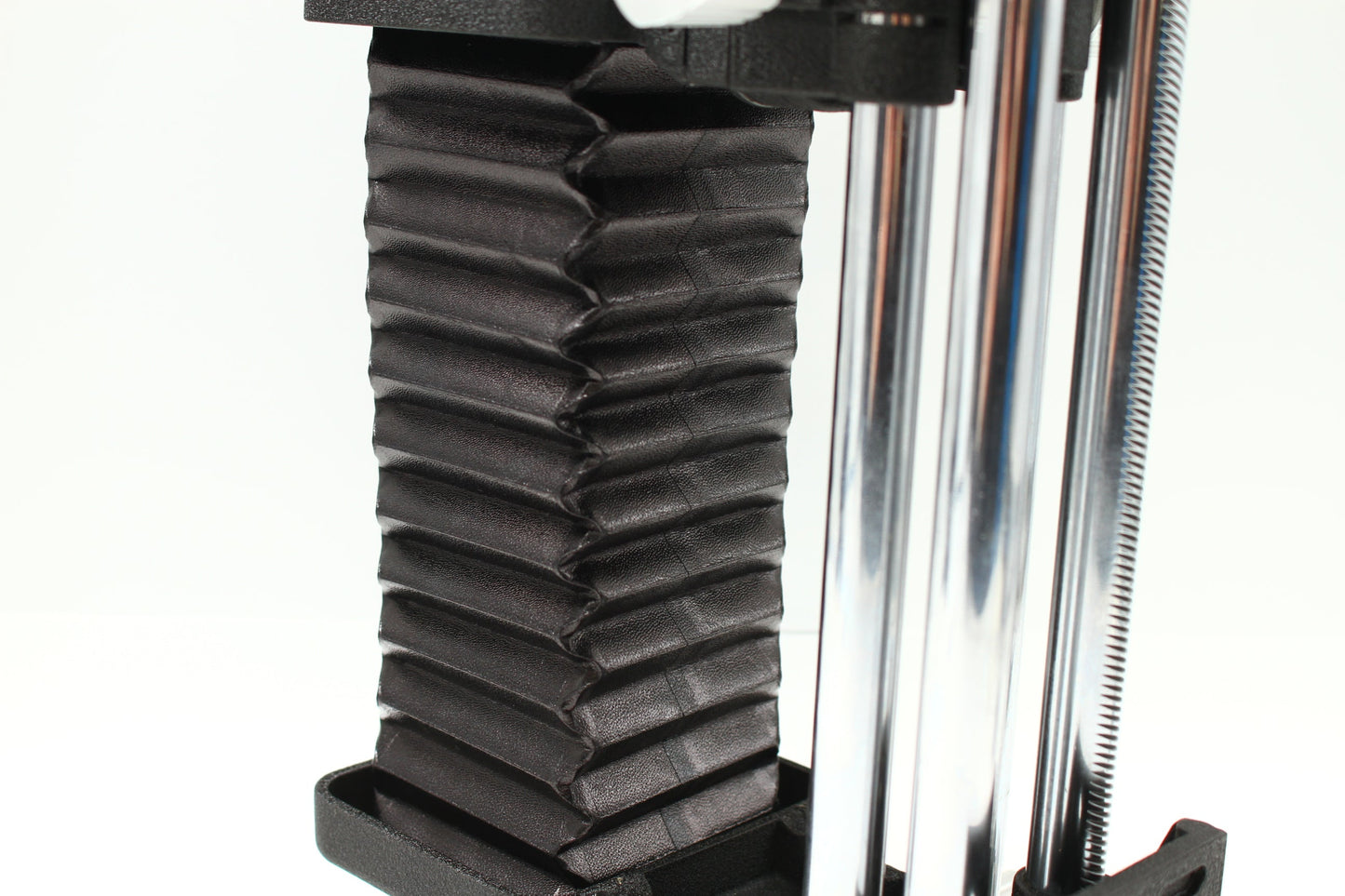 NIKKOR P 105/4 + ベローズアタッチメント PB-4