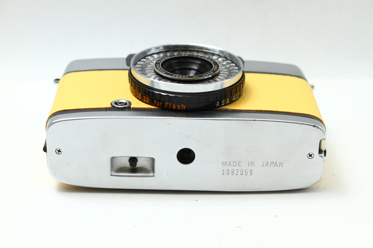 PEN EE-2 D.Zuiko 28/3.5 革張り替え イエロー