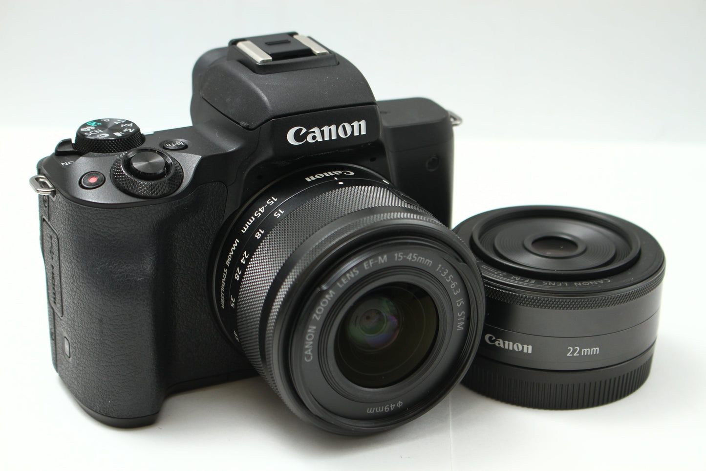 EOS Kiss M ブラック + 15-45 IS STM + 22 STM Wレンズキット