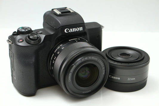 EOS Kiss M ブラック + 15-45 IS STM + 22 STM Wレンズキット