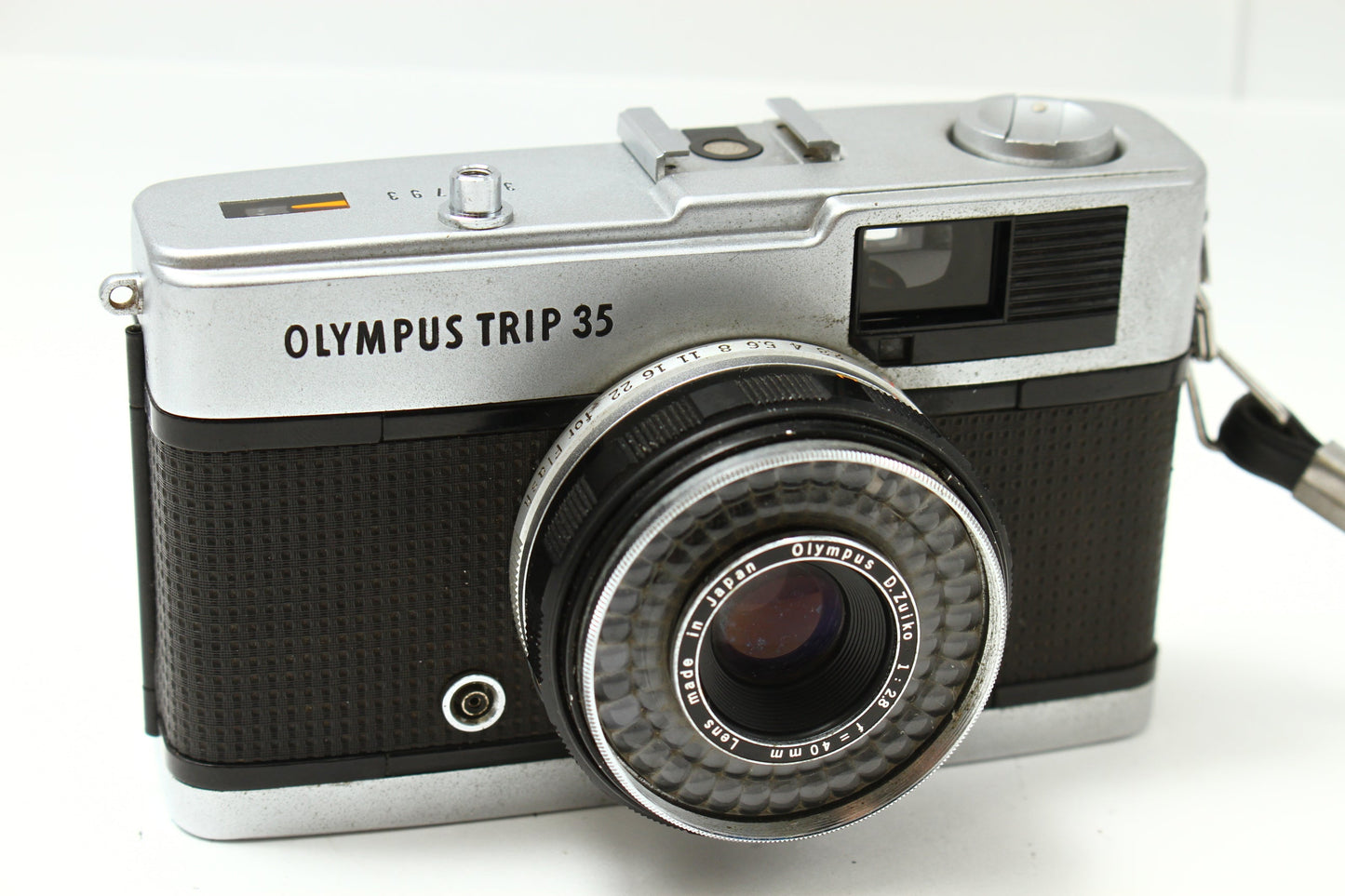 TRIP 35 シルバー 40/2.8