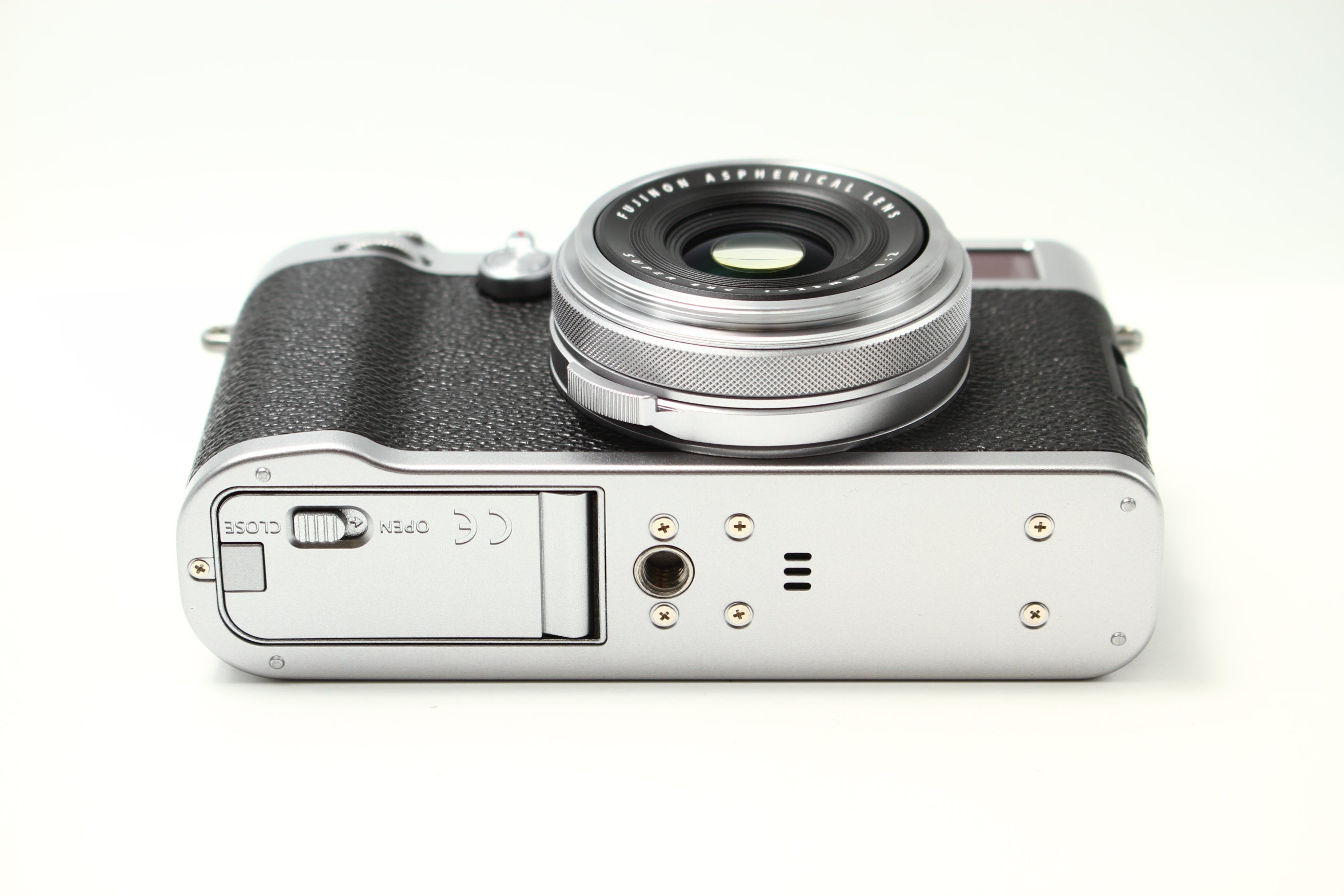 FUJIFILM (フジフイルム) X100F シルバー SUPER EBC FUJINON 23/2