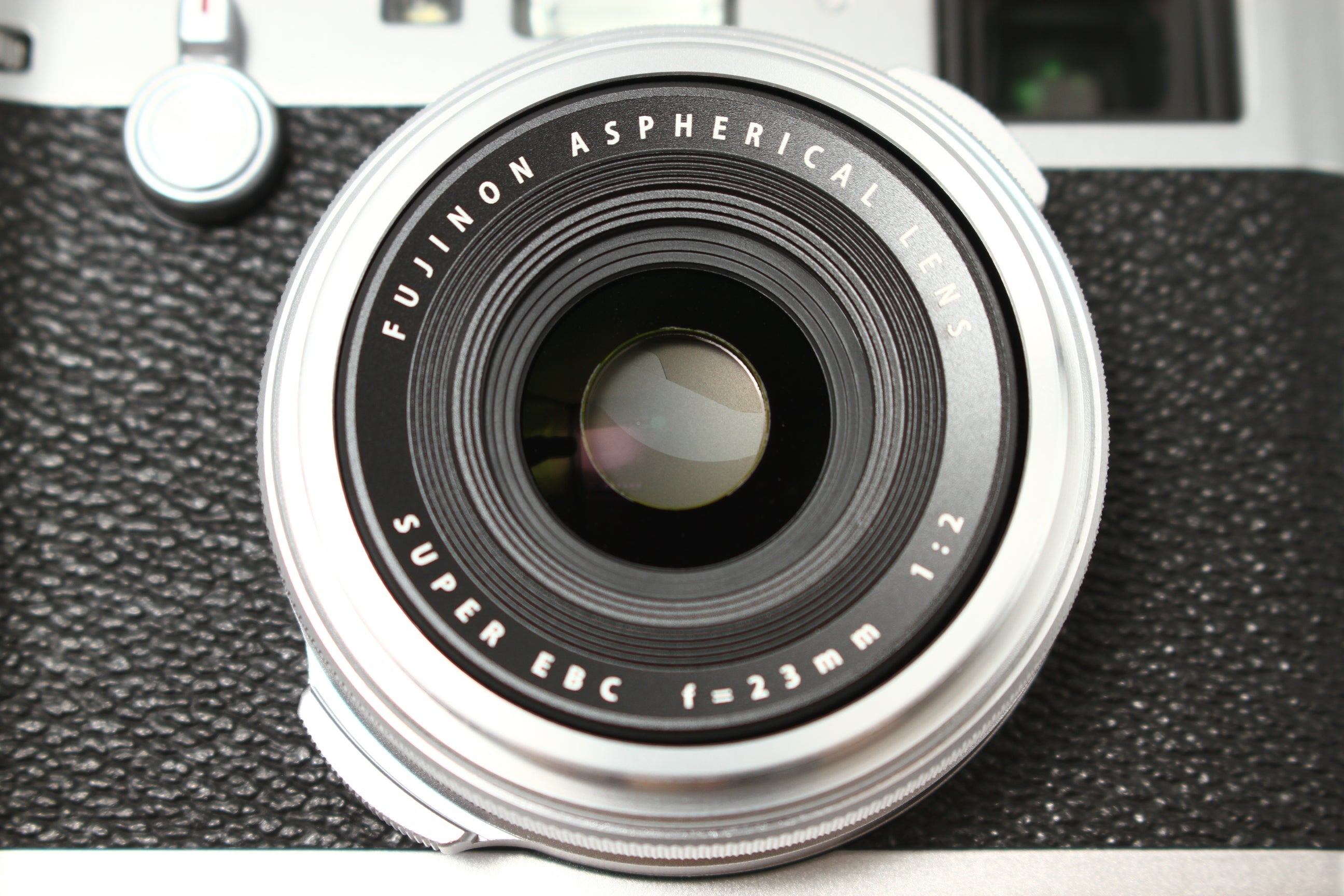 FUJIFILM (フジフイルム) X100F シルバー SUPER EBC FUJINON 23/2