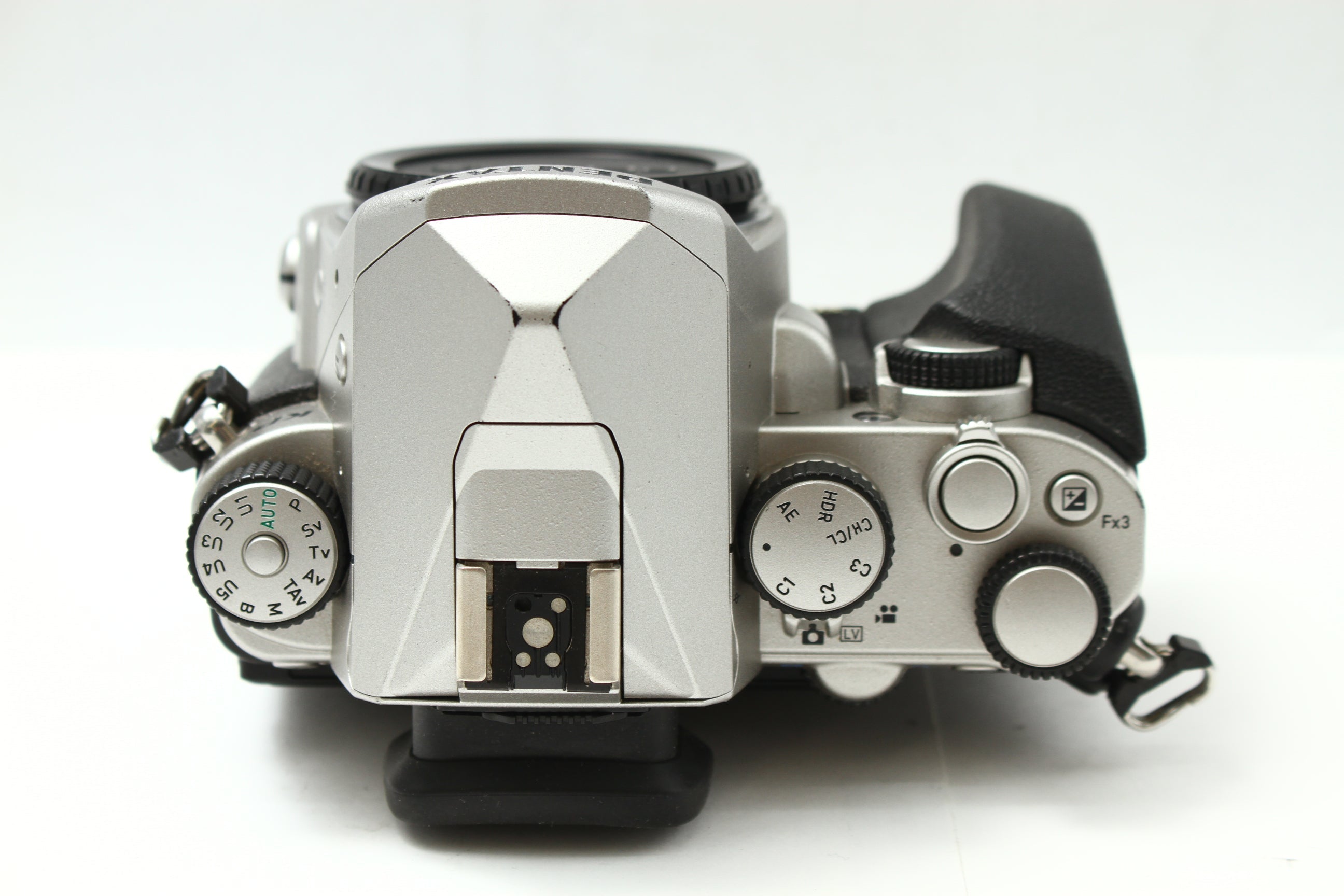 PENTAX (ペンタックス) KP シルバー デジタルカメラ 一眼レフ – にっ