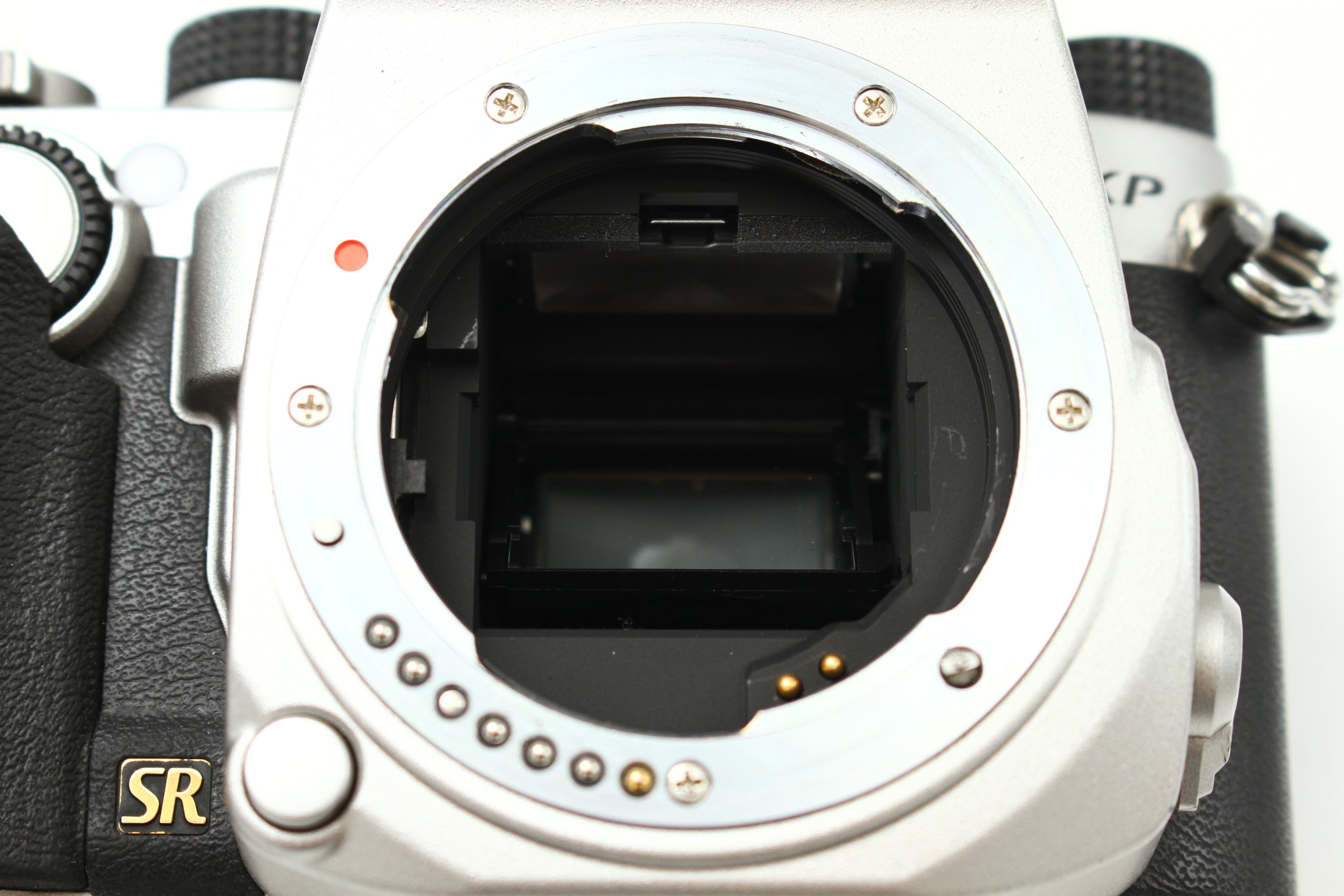 PENTAX (ペンタックス) KP シルバー デジタルカメラ 一眼レフ – にっ