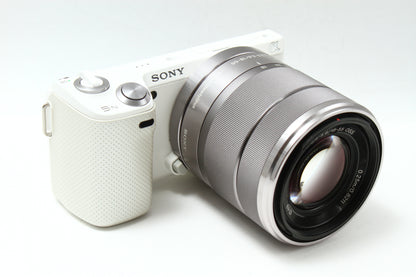 NEX-5N ホワイト + E 18-55 OSS