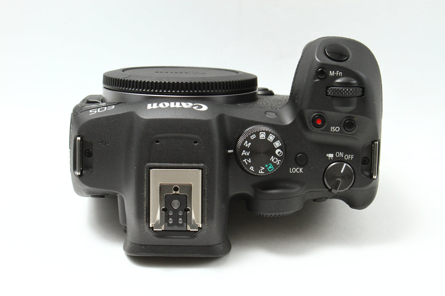 EOS R7