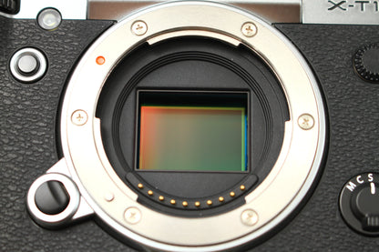 X-T1 Graphite Silver Edition + ハンドグリップ