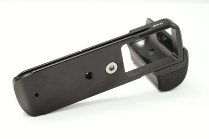 X-T1 Graphite Silver Edition + ハンドグリップ