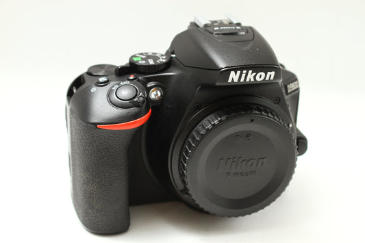 D5600