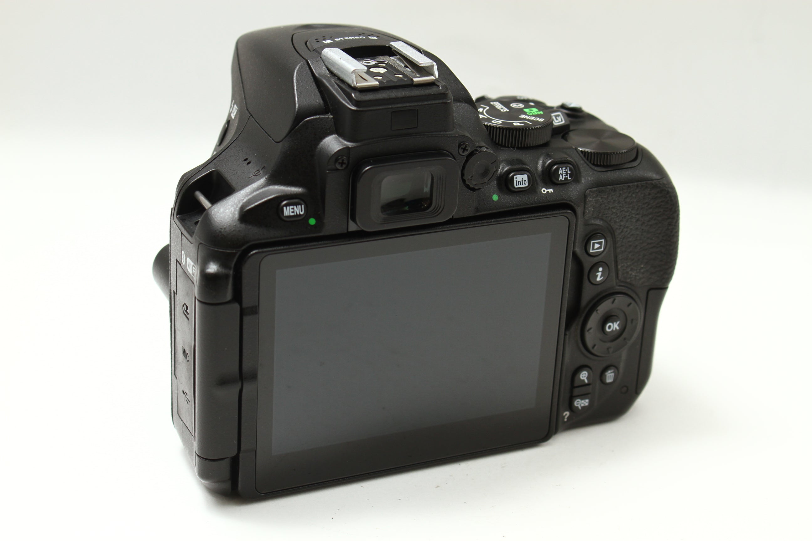 Nikon (ニコン) D5600 デジタルカメラ 一眼レフ – にっしんカメラ