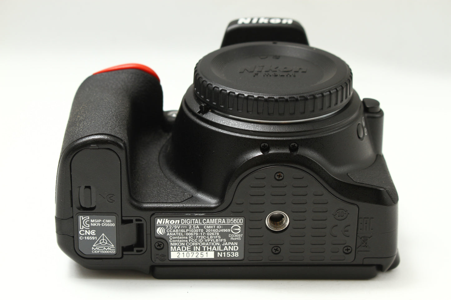D5600