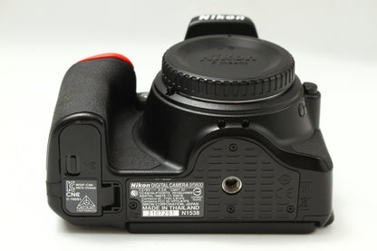 D5600