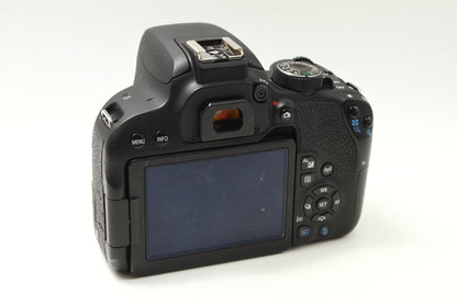 EOS Kiss X9i