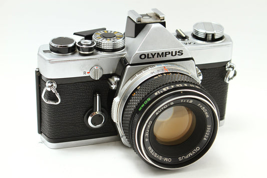 OM-1 シルバー + 50/1.8