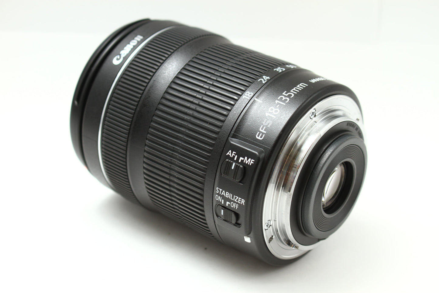EF-S 18-135/3.5-5.6 IS STM