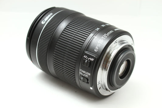 EF-S 18-135/3.5-5.6 IS STM