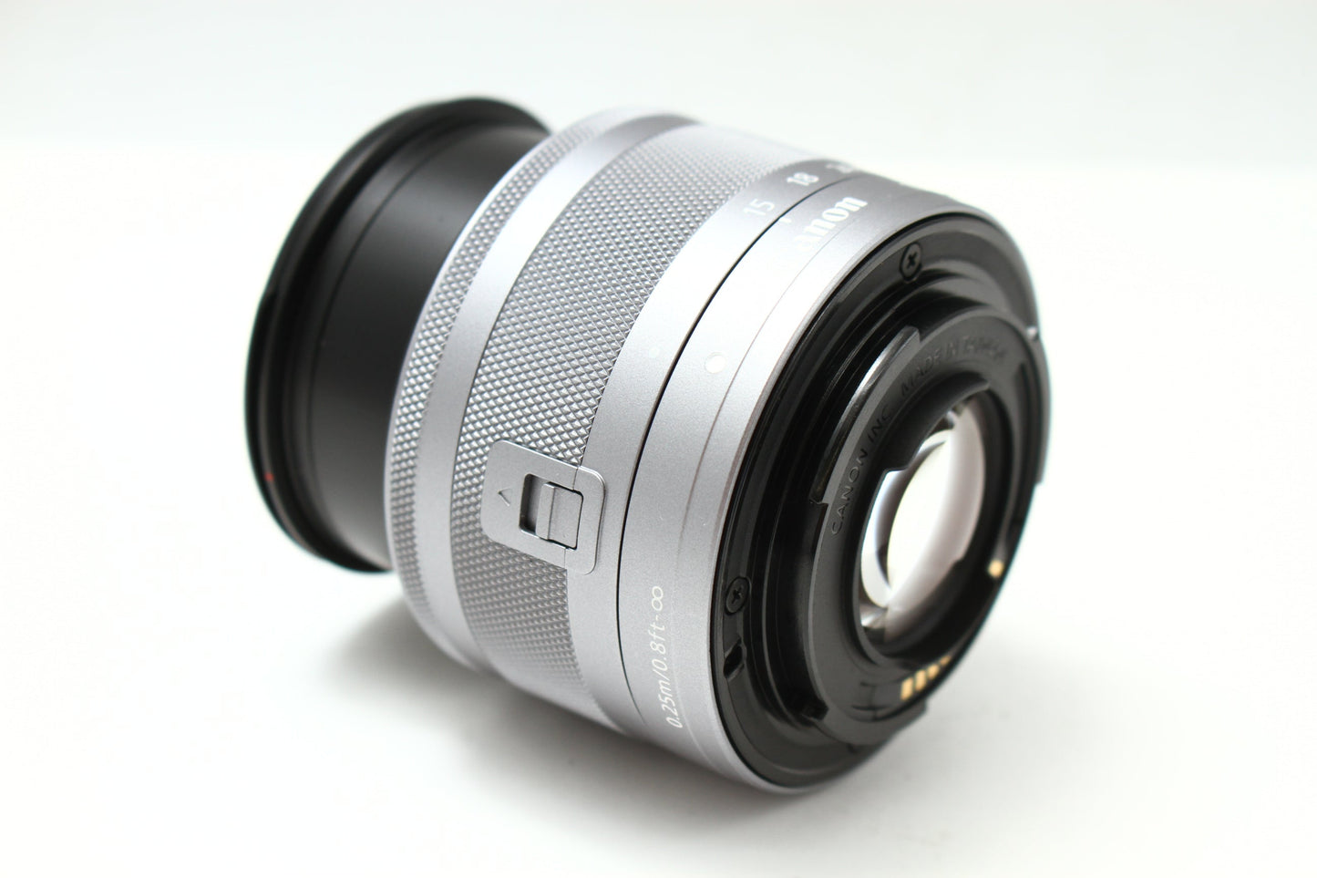 EF-M 15-45/3.5-6.3 IS STM シルバー